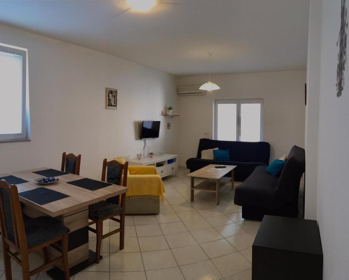 Apartment Mia Turudic Dramalj Esterno foto